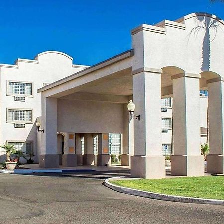 Baymont By Wyndham Safford Exterior foto